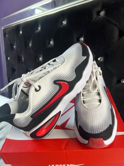 Nike Air Max Sneakers White Black Red