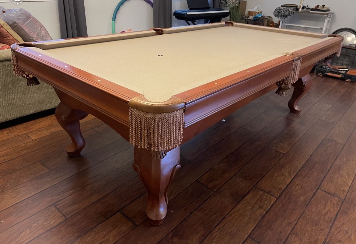 Pool Table 8ft ( Free Delivery & Set Up & Color Felt Of Your Choice )