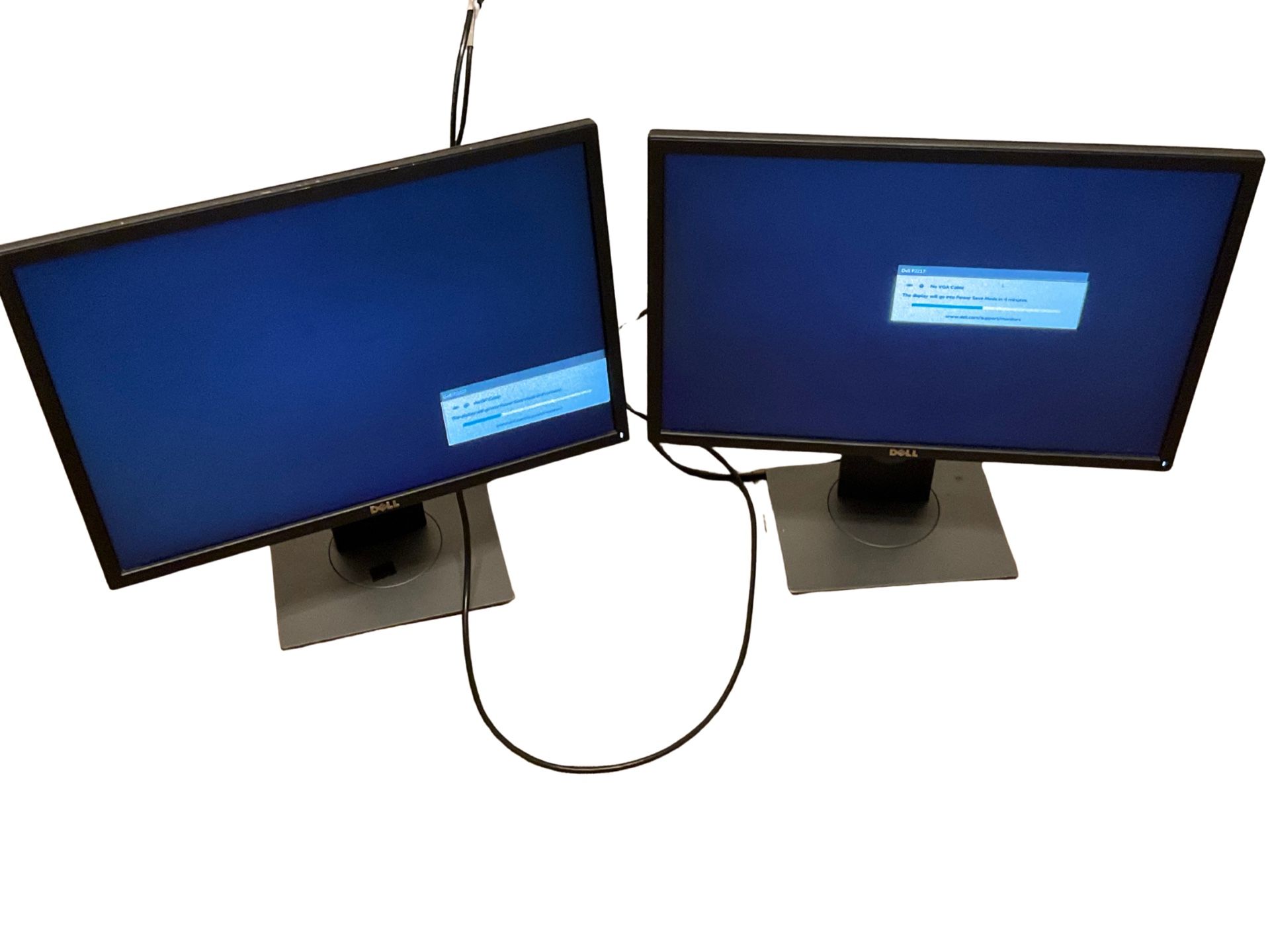 2 Computer Desktops
