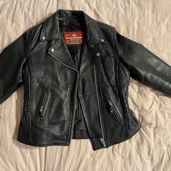 Women’s leather jacket like new size L $65