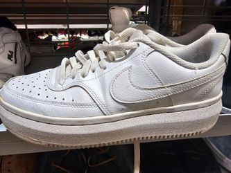 Nike Court Vision Alta Women Trainers UK 4 US 10 EU 37.5 REF 656+