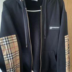 Burberry Zip up Hoodie (M)