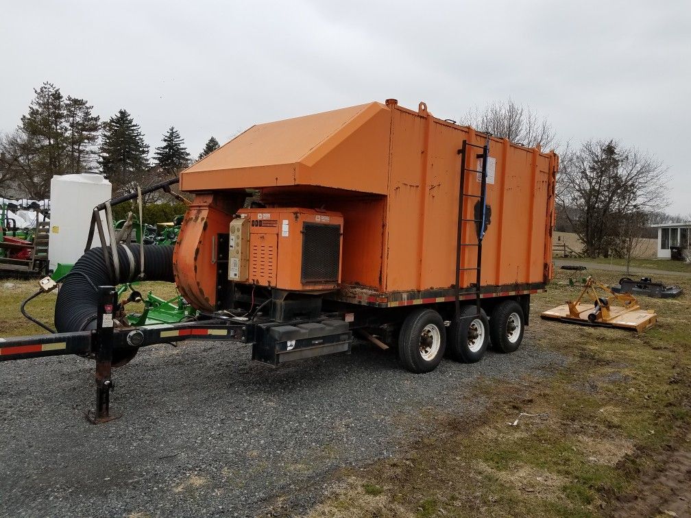 Commercial Leaf Vacuum trailer
