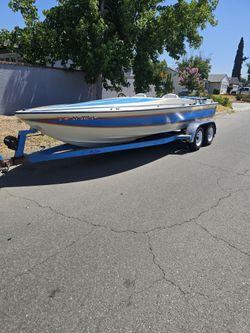 1980 Solution Closed Bow 20.5