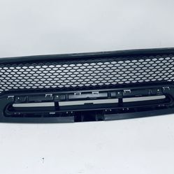 2018-2020 DODGE DURANGO SRT FRONT GRILLE SORROUND & GRILLE OEM