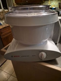 Bosch Universal Plus Mixer, a 500-800 watt countertop appliance with a 6.5-quart mixing bowl capacity.