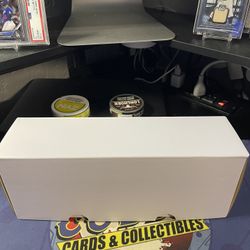 box of 2021-24 topps/bowman assorted baseball cards. rookies,stars,inserts. please see pictures for what type of cards are in the box.