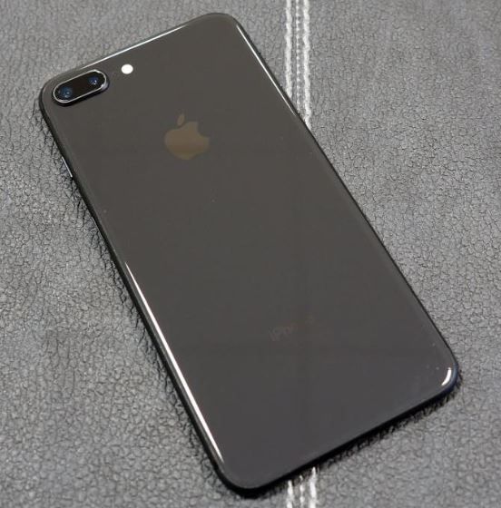 💎 Affordable & Reliable – iPhone 8 Plus!