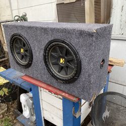 2 8in Kicker Subwoofers 