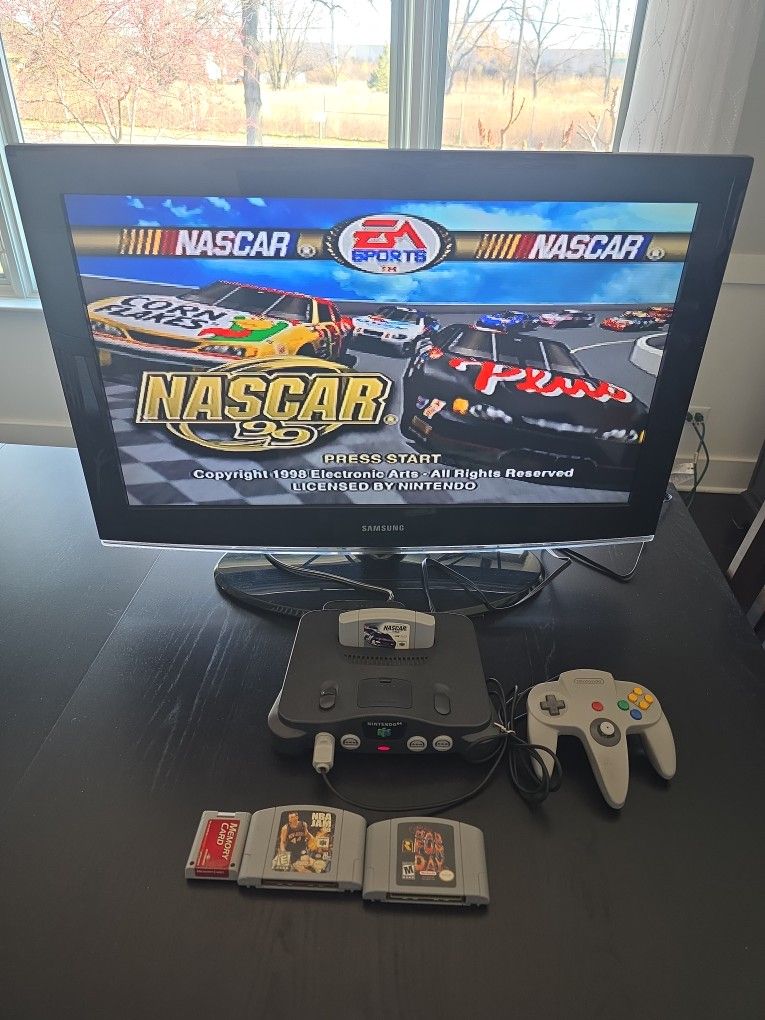 Nintendo 64 N64 With Games