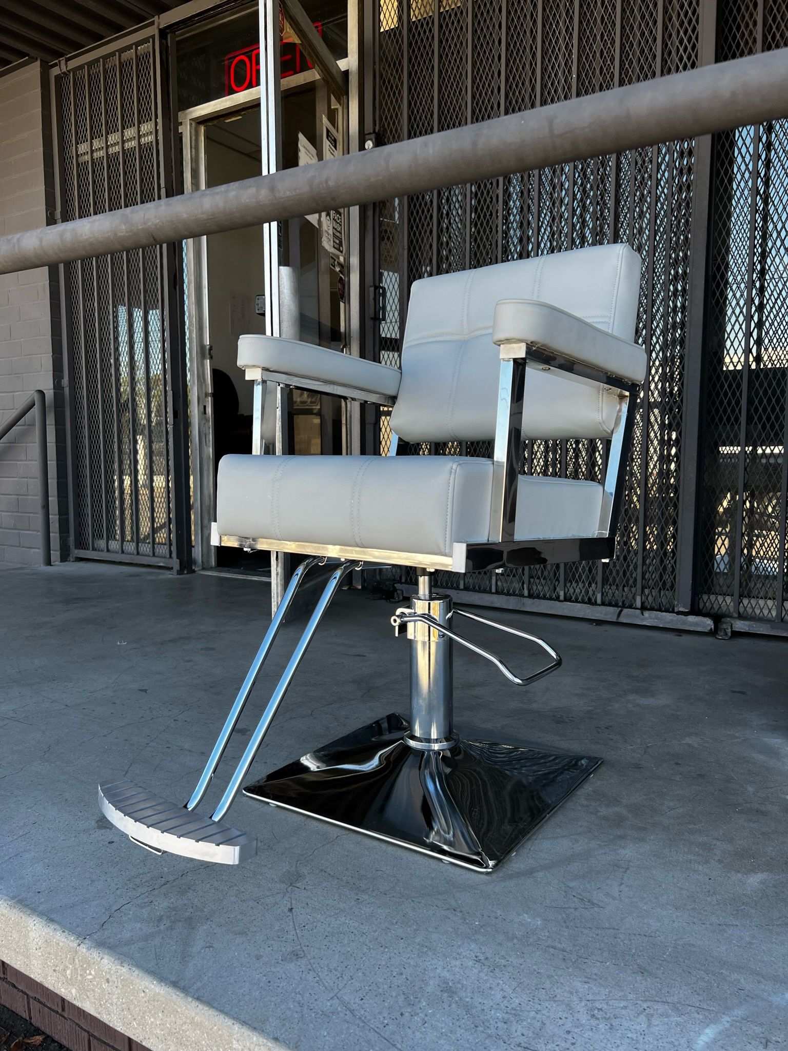 Gray Faux Leather Hydraulic barber salon unisex chair 8816