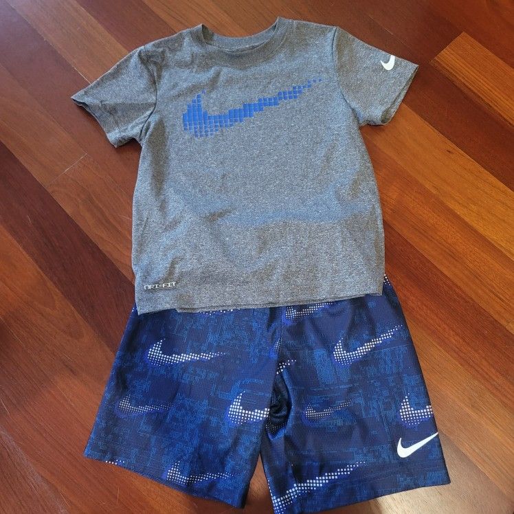 Boys NIKE short Set- Size 7 