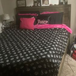 Full Size Bed