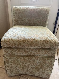 Vanity chair with Storage