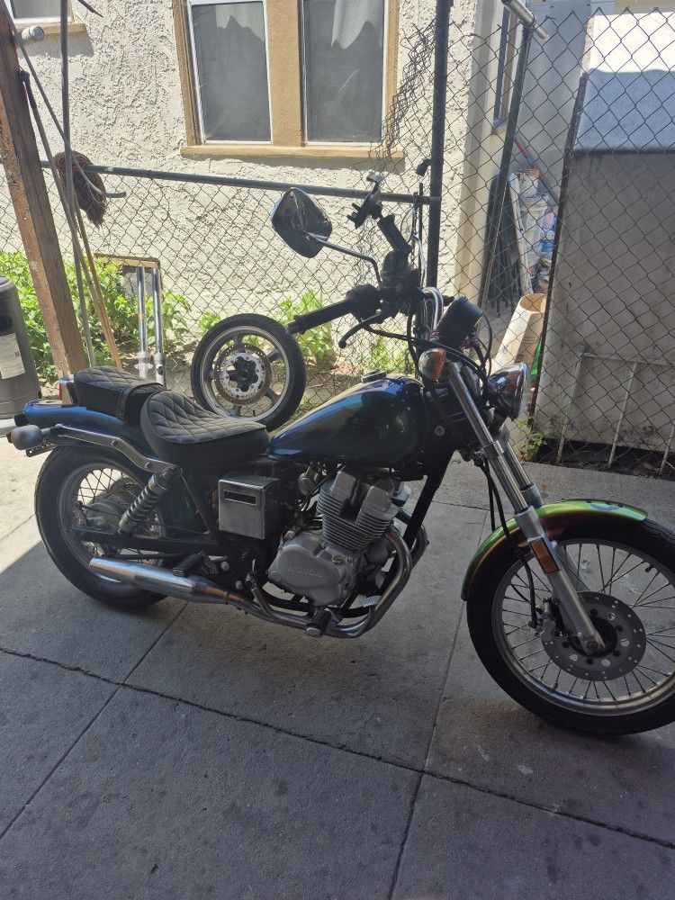 1986 Honda Revelde 250 Custom Paint