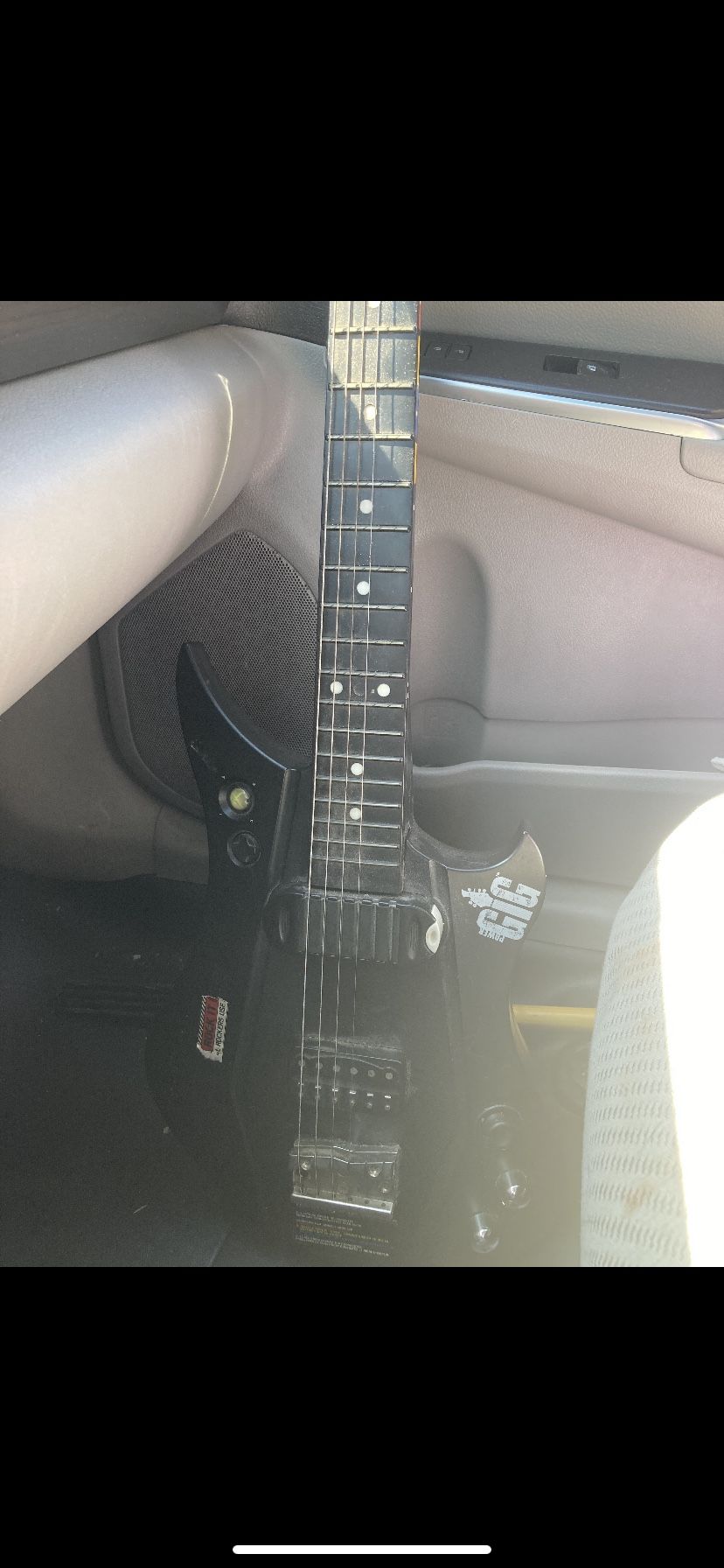 Power Gig: Rise of the SixString guitar controller Xbox. 