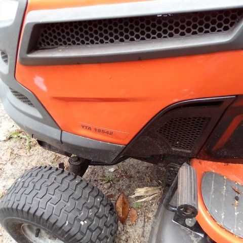 Ride lawnmower