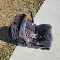 Nuna Pipa Infant Car Seat 