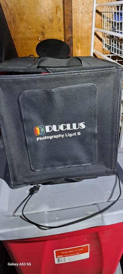 Duclus Photography Lighy Box