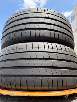 255/35/19 Pirelli P ZERO PZ4 Run Flat 255 35 19 Used Tires 255/35R19
