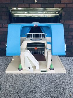 Little Tykes retro dollhouse and accessories