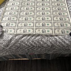 Uncut Uncirculated 32 -2 Dollar Bills F Series,Signed