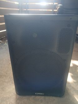 QSC CP12 SPEAKER