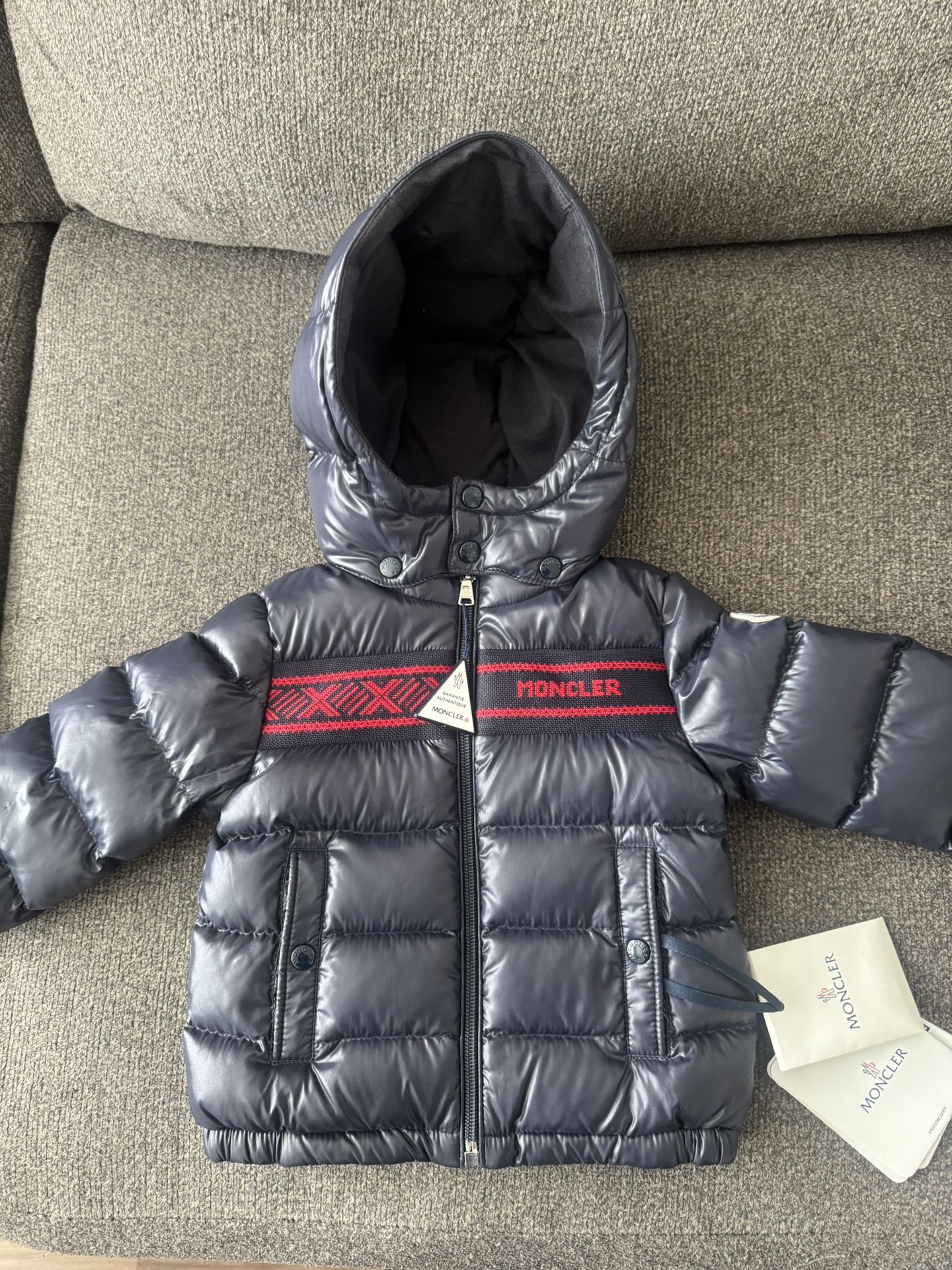 Babies Moncler Puffer Coat! Size: 12-18 Months Bought It For $600 Still Brand New Never Worn. Asking $400
