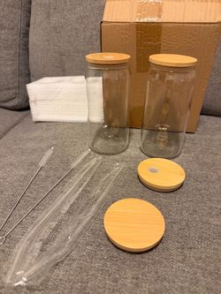 Set of 2 glass cups