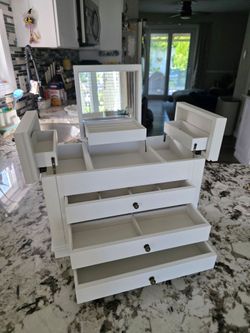 Jewelry Box Display White