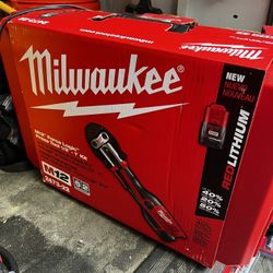 M12 Milwaukee Pro Press  