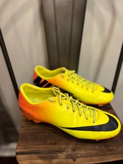 Nike Mecurial Victory FG Volt Citrus 555613-708 Soccer Cleats Mens Size 11.5