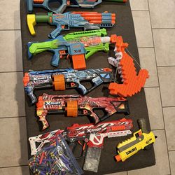 Nerf and Xshot Blaster Guns Bubdle with Darts