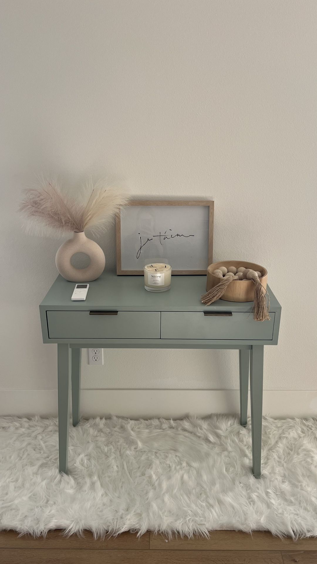 Stylish Green Desk/Console Table