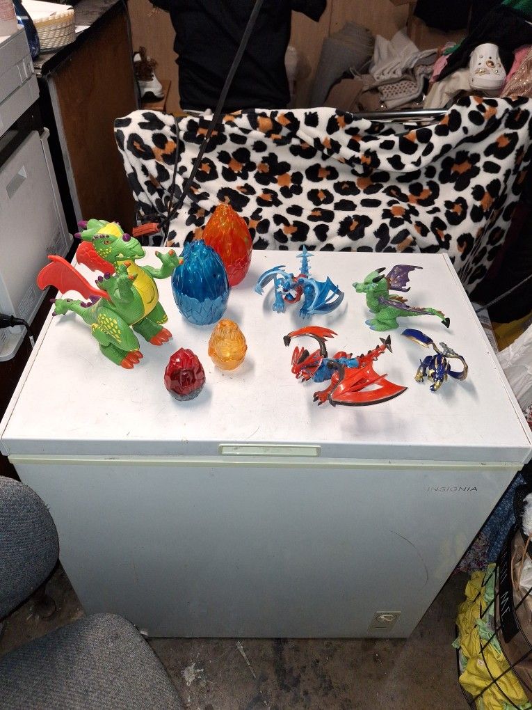Vintage Dragon Lot
