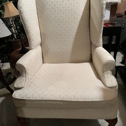 Off white wind Chair