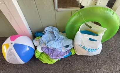 Free Pool Floats and a beach ball