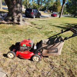 Toro Recycler Lawnmower Working