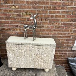 Entrance Table