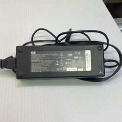 Hp laptop AC Adapter Part No 384023-001