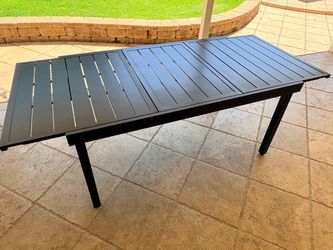 Expandable Outdoor Patio Dining Table