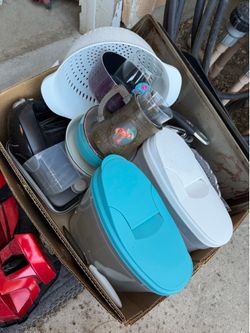 Miscellaneous kitchen items