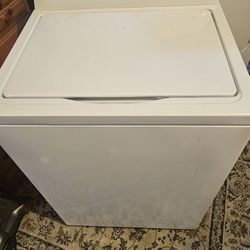 Kenmore Series 200 Washer & Dryer Set – Like New – Works Perfect