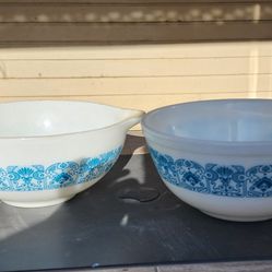vintage pyrex  bowls horizon blue 