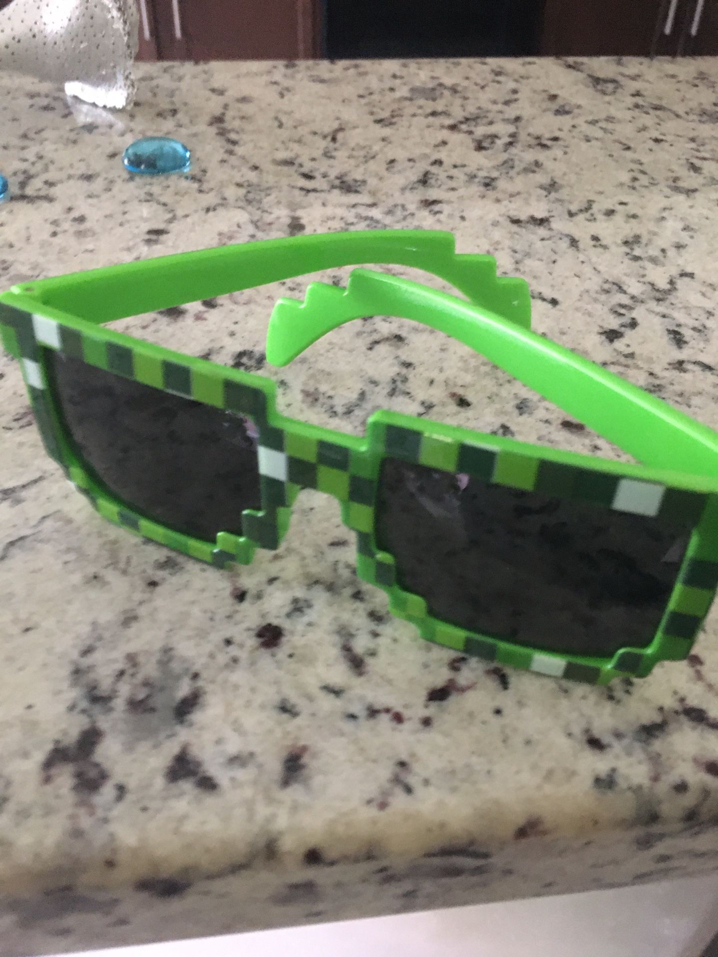 mind craft sunglasses 