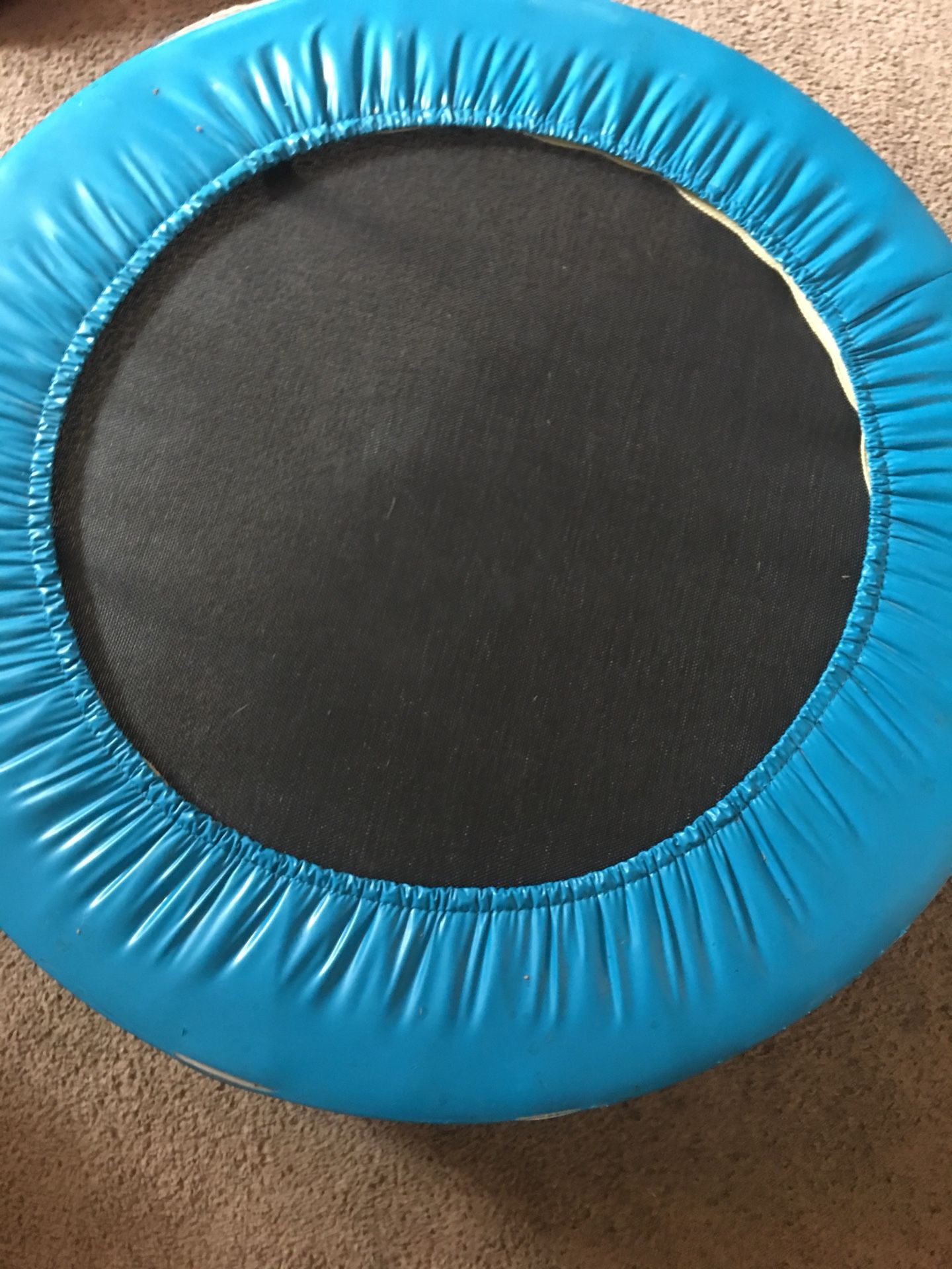 Mini trampoline
