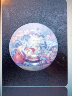 Collector's plate