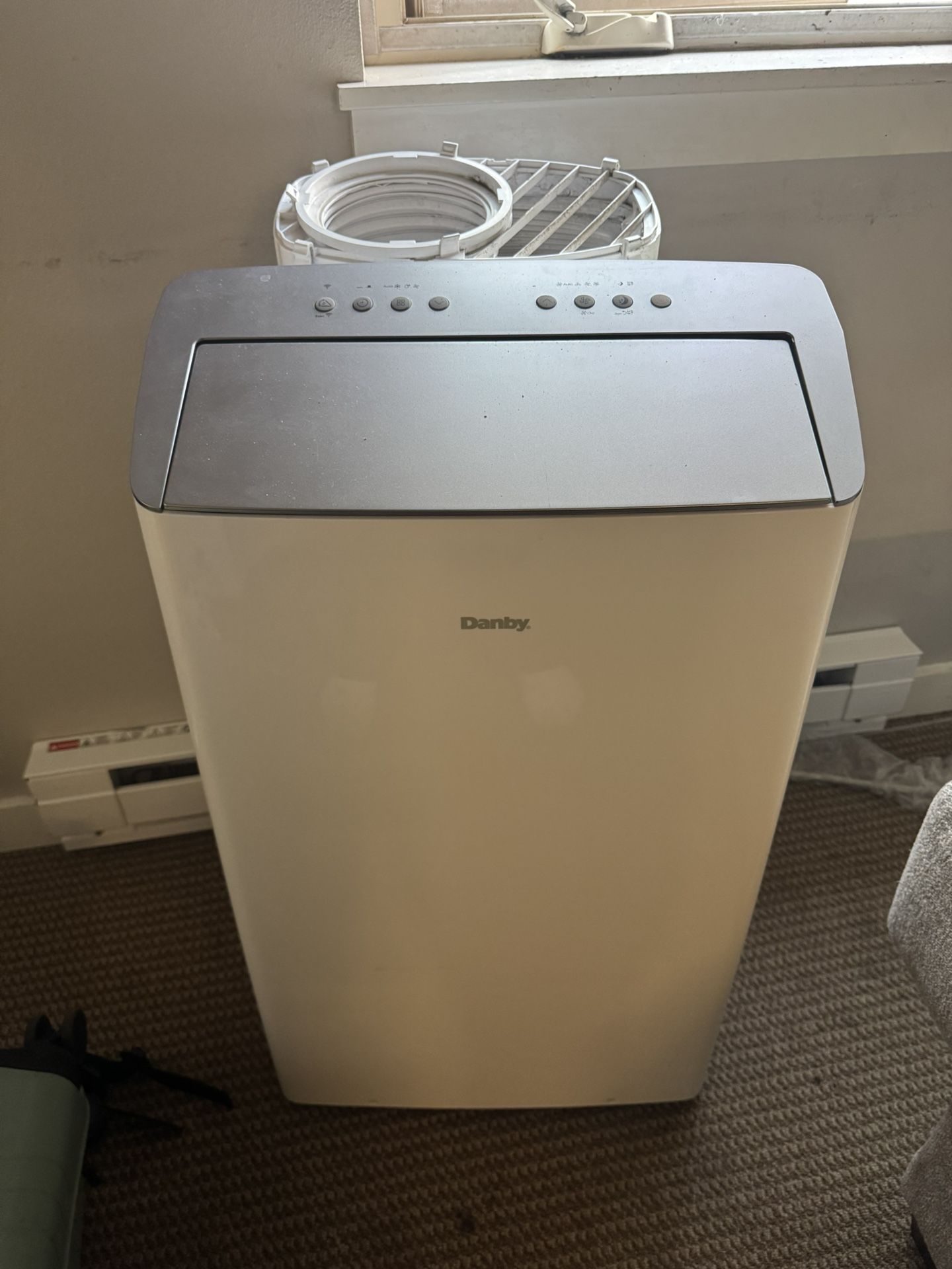 Damby Air conditioner