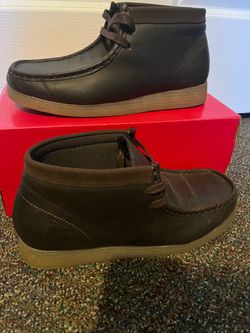 Brown Leather Chukka Boots with Gum Sole