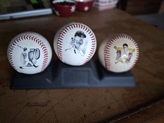 Set Of Three Mark McQwire Souvenir Baseballs